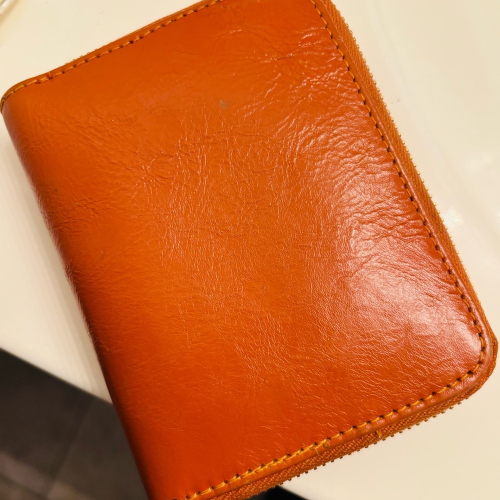 Women’s Tan Leather Wallet